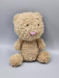 Ručně háčkovaný medvídek chlupatý béžový