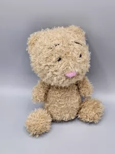 Ručně háčkovaný medvídek chlupatý béžový