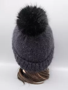 Ručně pletená čepice černá dámská velikost (56 - 60 cm) Ručně pletená čepice černá dámská velikost (56 - 60 cm)